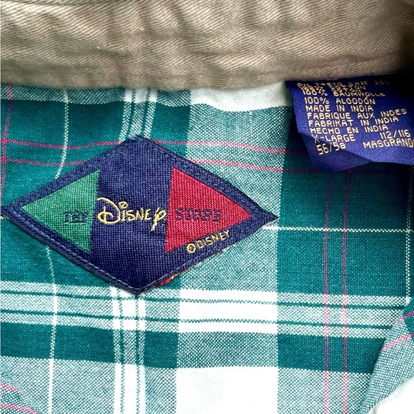 Vintage Disney Embroidered Tigger Green and white plaid short sleeve button up - Picture 3 of 4